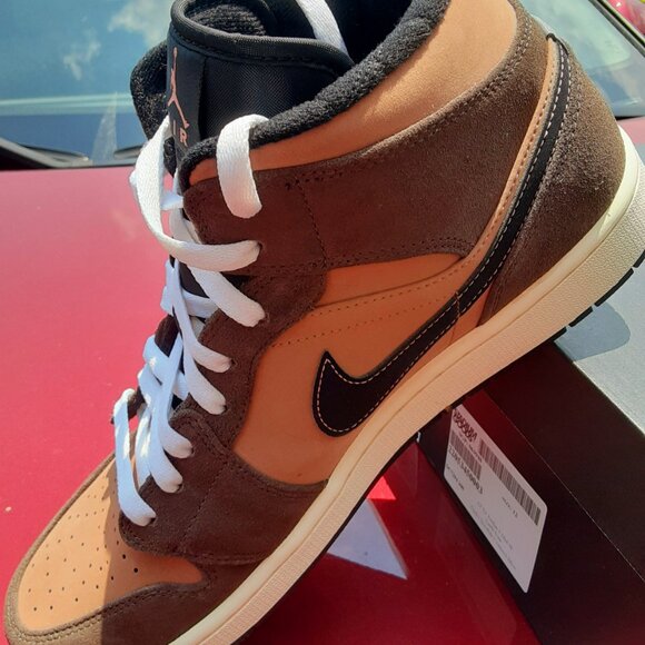 NIKE Jordan 1 Mid SE “Earth Tone/Dark Chocolate” – US Men’s Size 12 – Pre-Owned - Picture 7 of 12